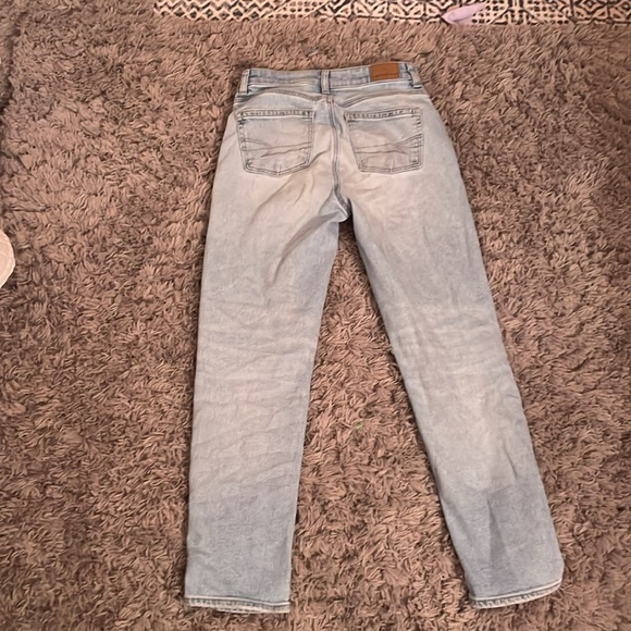 american eagle ripped jeans - Picture 4 of 4